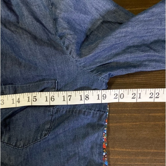 Anthropologie Poatage Stamp Brand Chambre and Floral Button down Womens Sz 2 - Picture 5 of 6